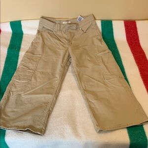 Women’s Levi’s high waisted wide leg crop size 32